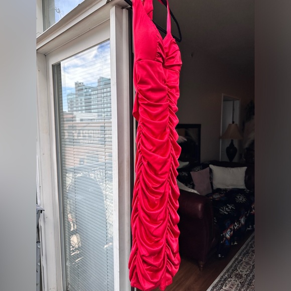 Mini Red dress - Picture 2 of 4